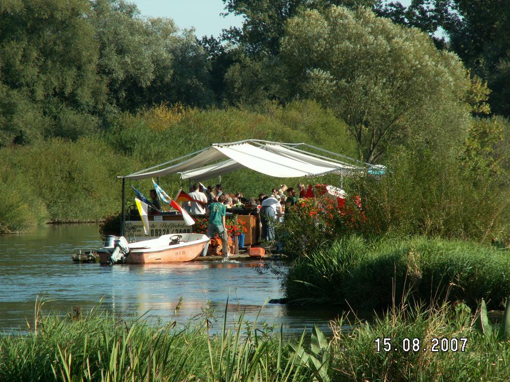 AKZENT Hotel Am Bach Dettelbach Buitenkant foto