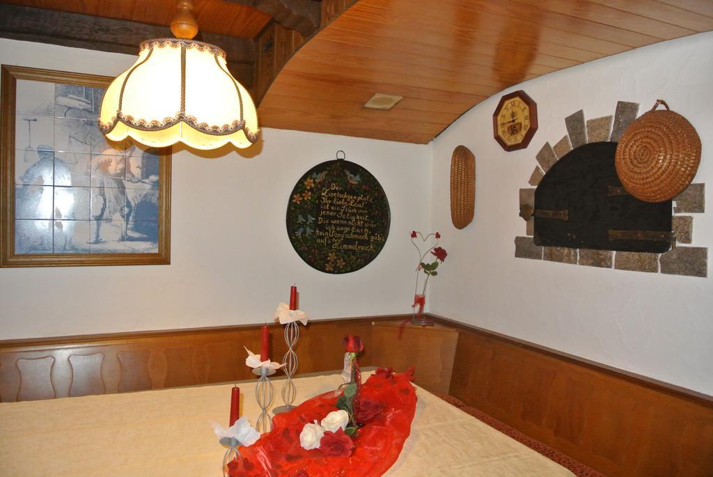 AKZENT Hotel Am Bach Dettelbach Buitenkant foto