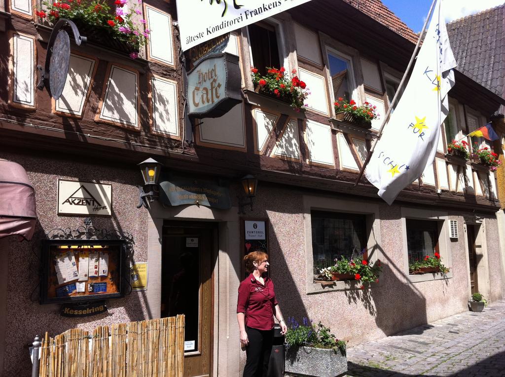AKZENT Hotel Am Bach Dettelbach Buitenkant foto